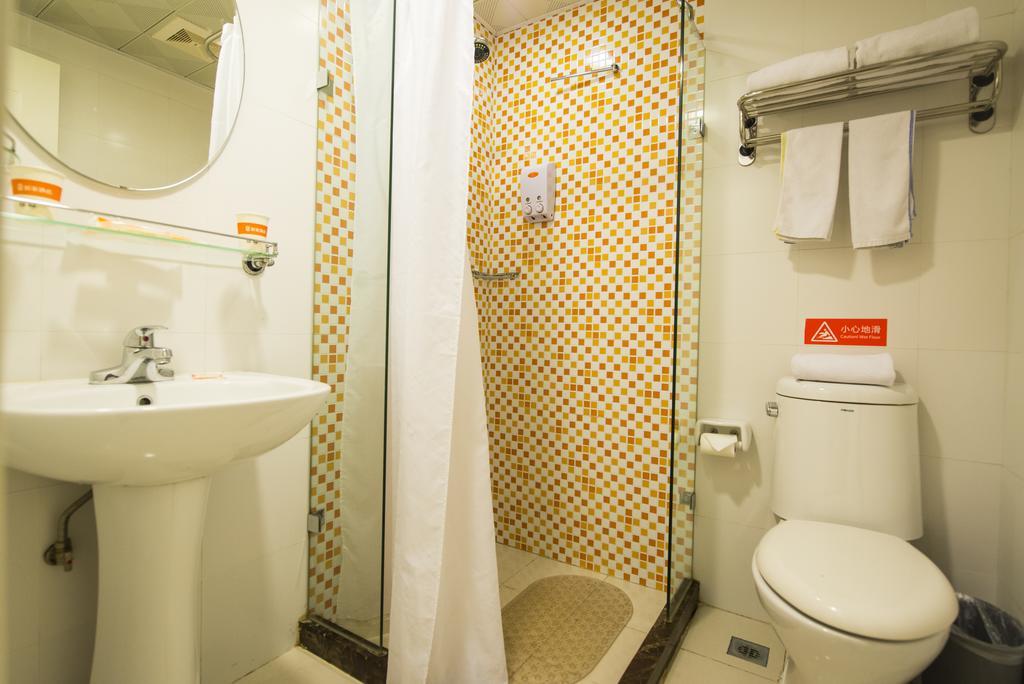 Home Inn Yichang Gezhou Dam Екстериор снимка