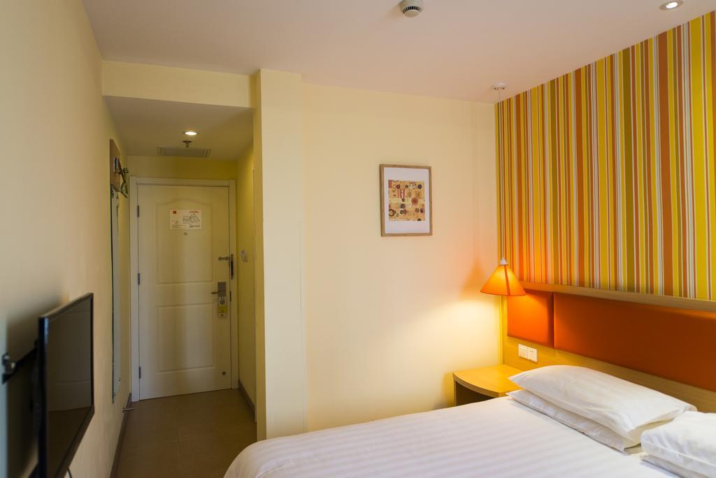 Home Inn Yichang Gezhou Dam Екстериор снимка